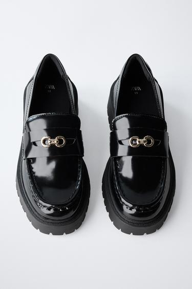 LOAFERS WITH METAL DETAIL - Black by Zara