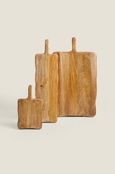TAGLIERE LEGNO IRREGOLARE - Beige chiaro di Zara - Immagine 0