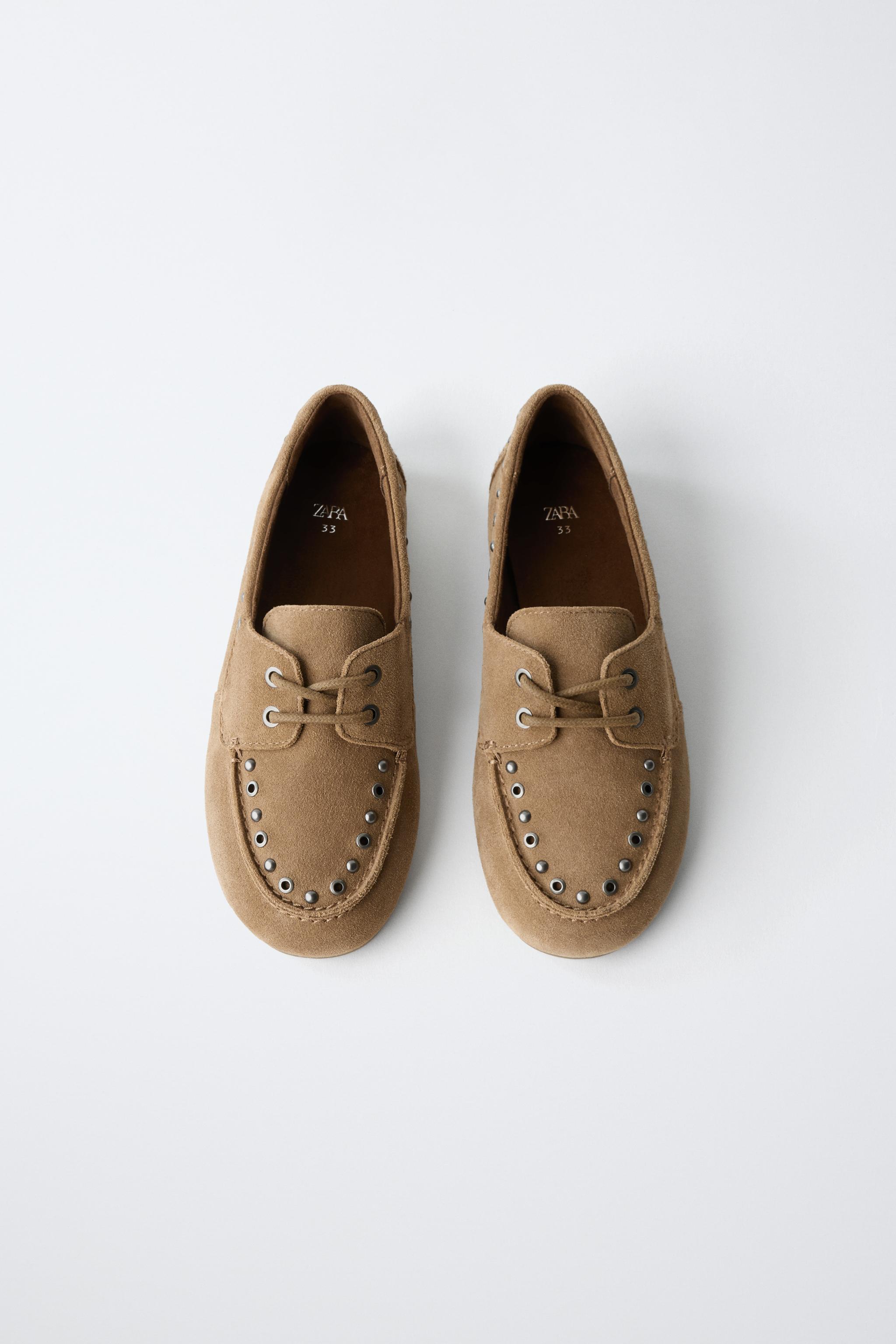 LEATHER STUDDED BOAT SHOES