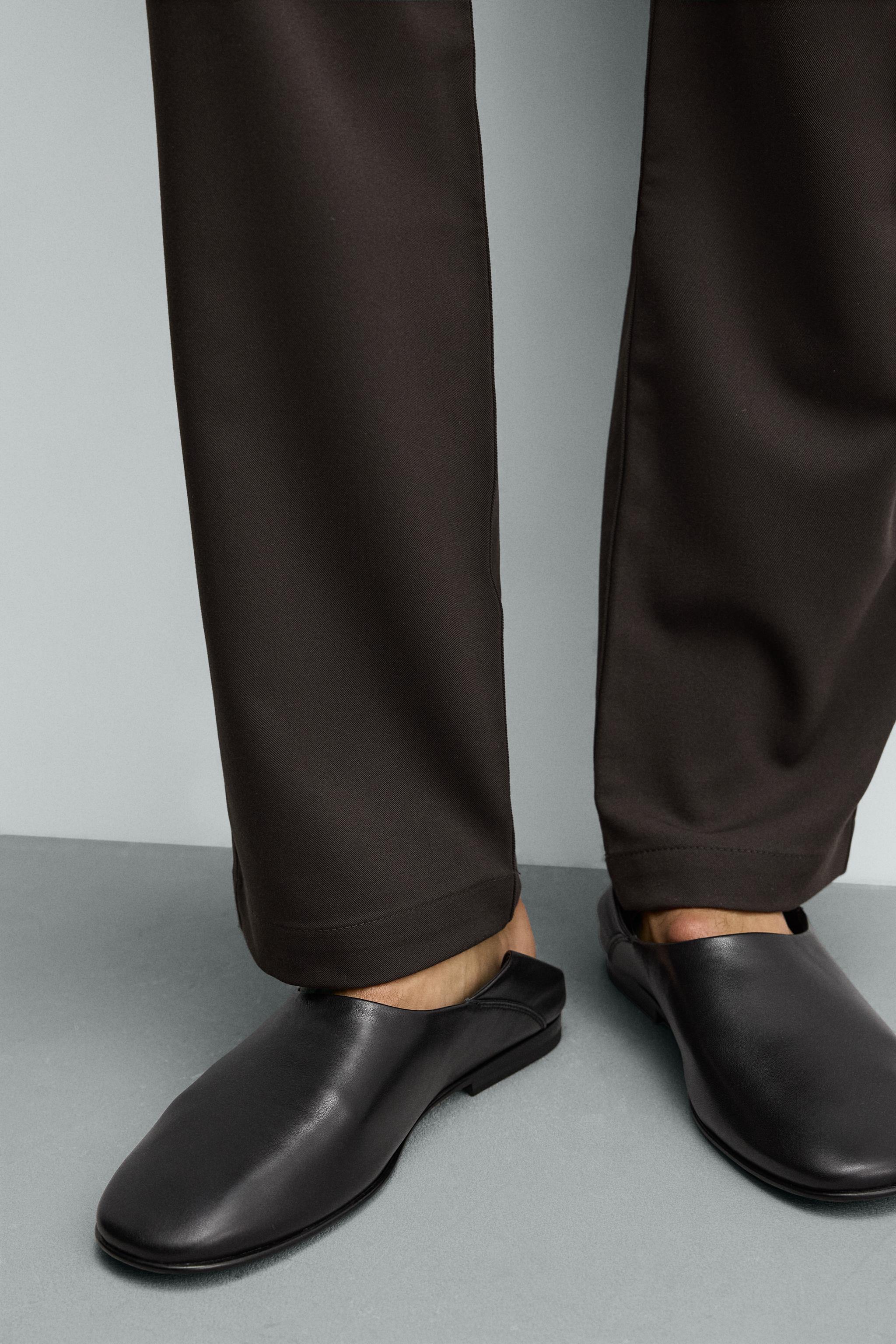LEATHER LOAFERS
