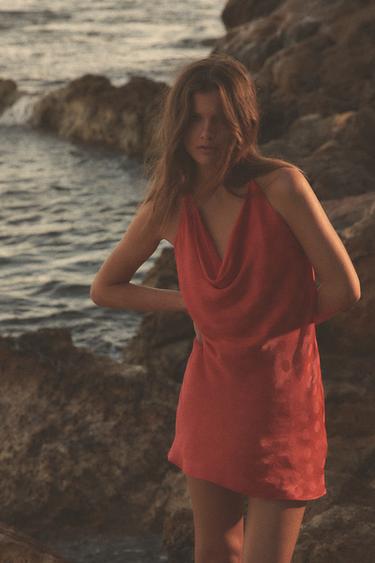 ROBE SATINÉE À POIS - Rouge de Zara - Image 2