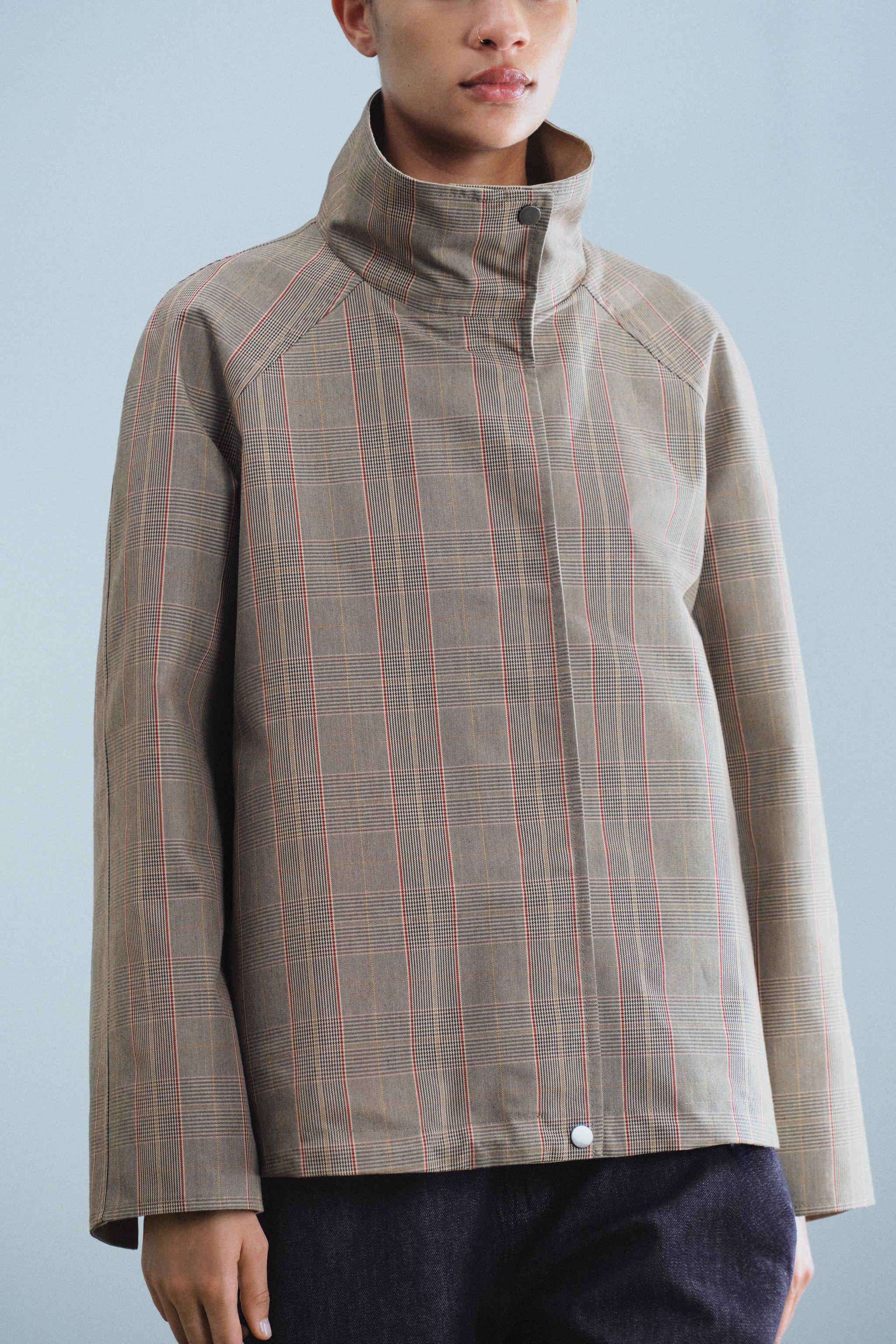 ZW COLLECTION REVERSIBLE CROPPED TRENCH COAT