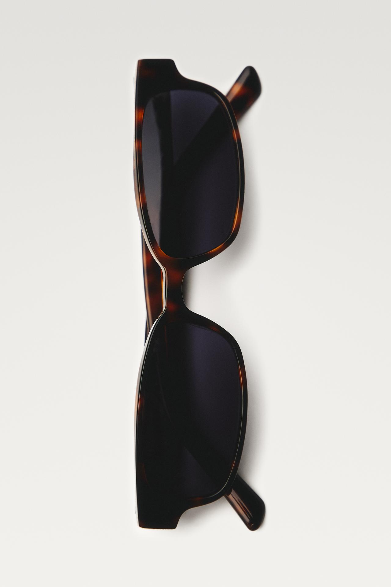 Tortoiseshell-effect sunglasses — Caramel