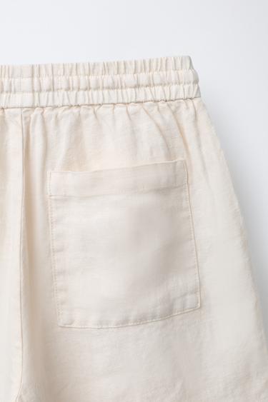 SHORT 100 % LIN - Écru de Zara - Image 3