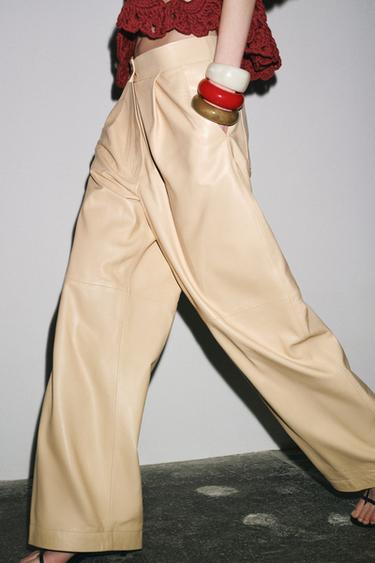 بنطلون BALLOON 100% جلد ZW COLLECTION - زبدة الخاص بـ Zara