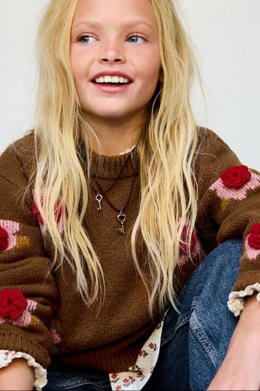 KNIT JUMPER WITH FLORAL APPLIQUÉS - Caramel by Zara
