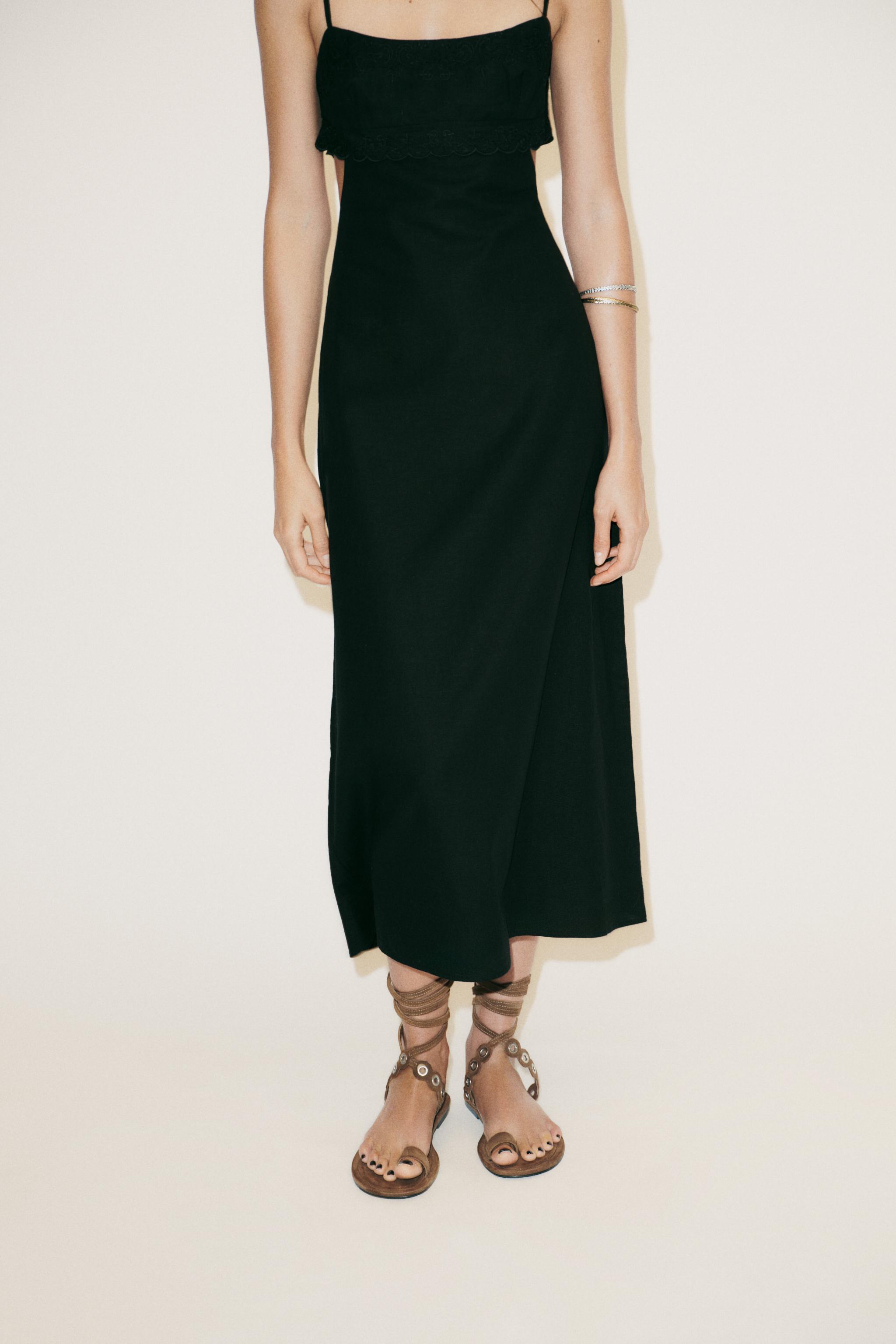 ROBE BRODÉE AJOURÉE
