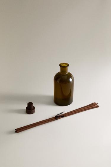 (220 ML) DIFFUSEUR EN STICKS FIGUE OMBRÉE - Noir de Zara - Image 3