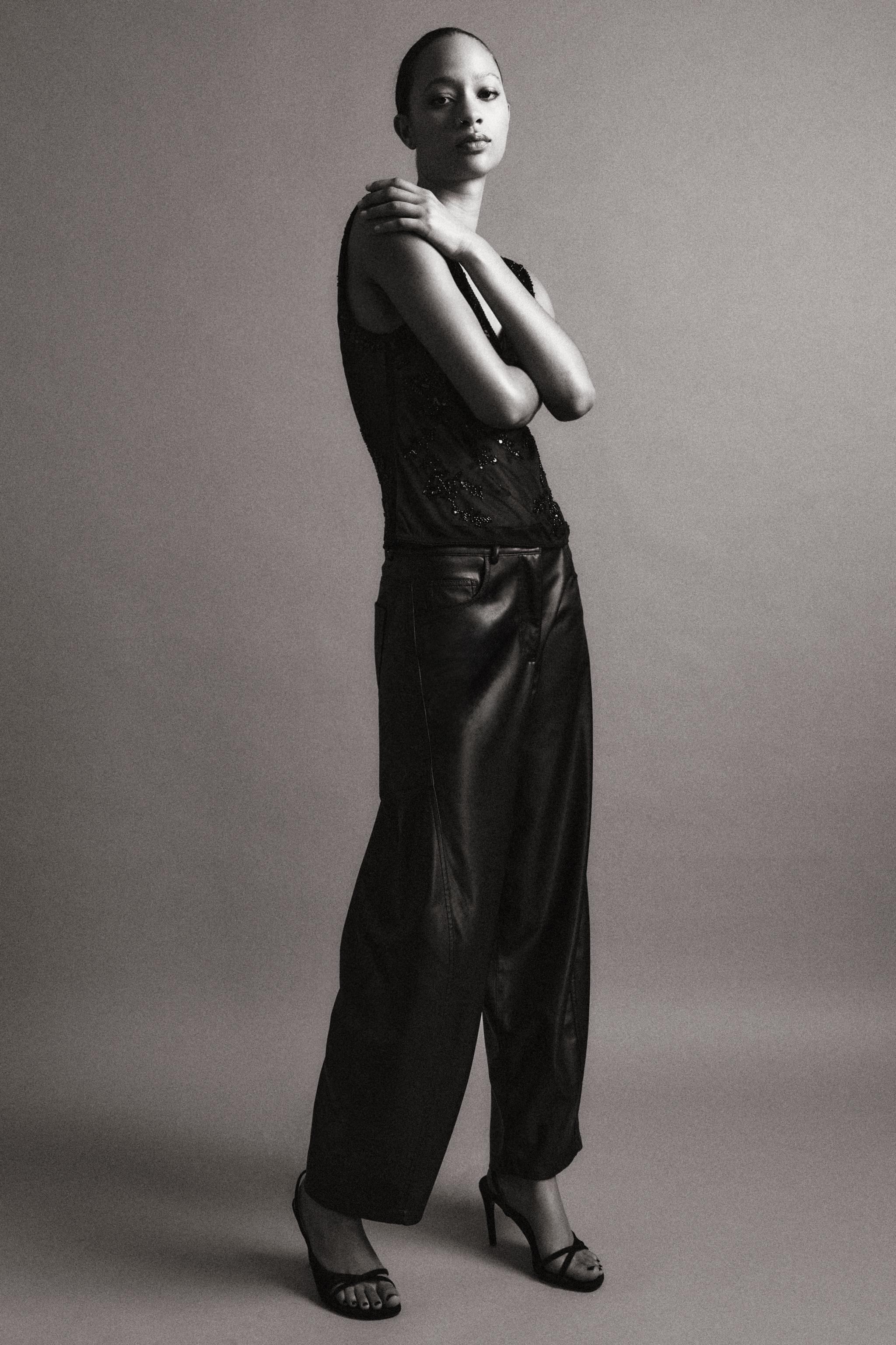 EMBROIDERED TULLE STRAP TOP