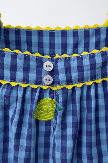 TOP À CARREAUX VICHY ET CITRONS BRODÉS CASA LAWA X ZARA KIDS - Bleu roi de Zara - Image 3