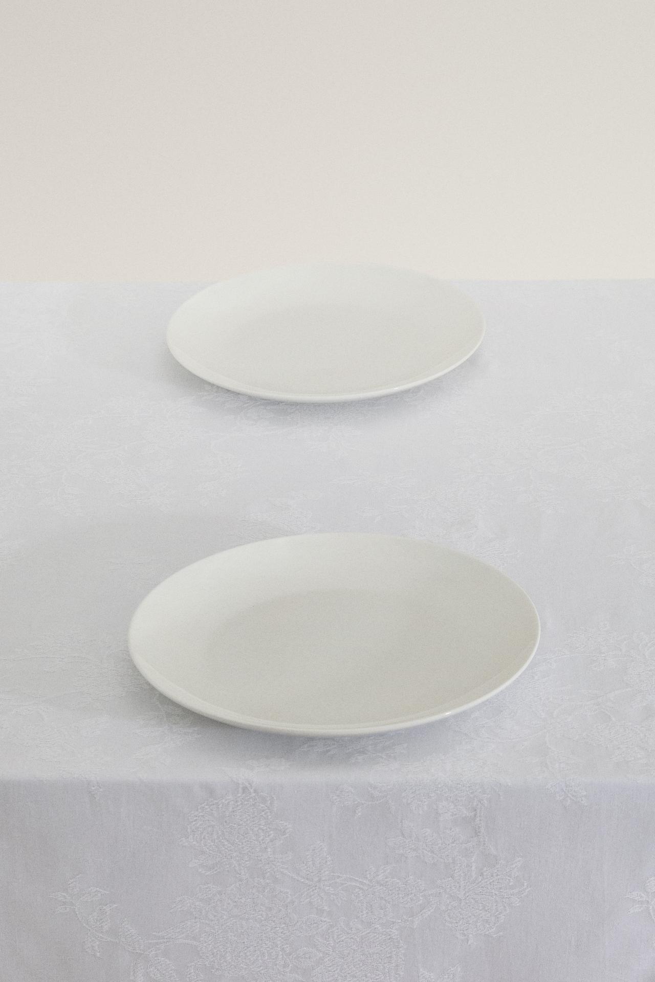 FLORAL JACQUARD TABLECLOTH — White