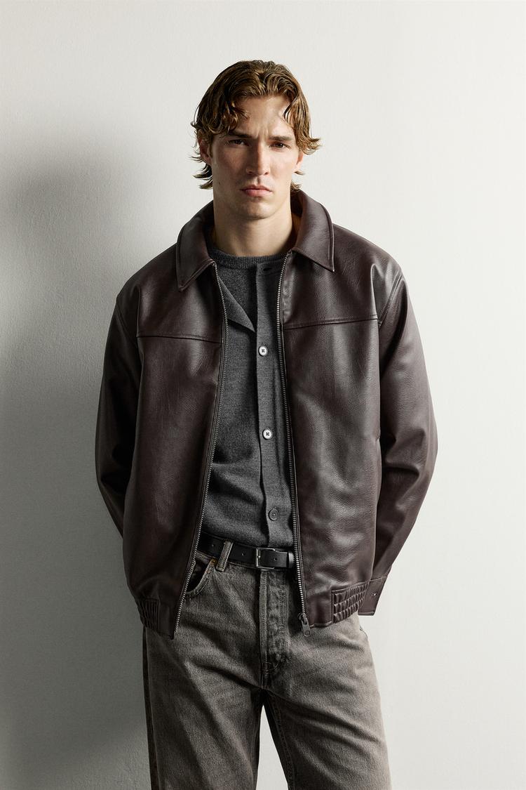 CAZADORA RELAXED FIT EFECTO PIEL