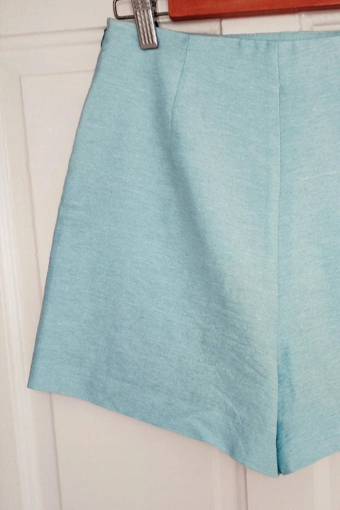 BOX PLEAT SKORTS - Image 4