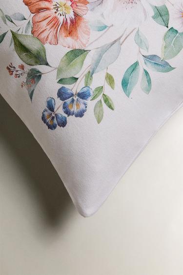 HOUSSE DE COUSSIN FLEURS - Blanc cassé de Zara - Image 1