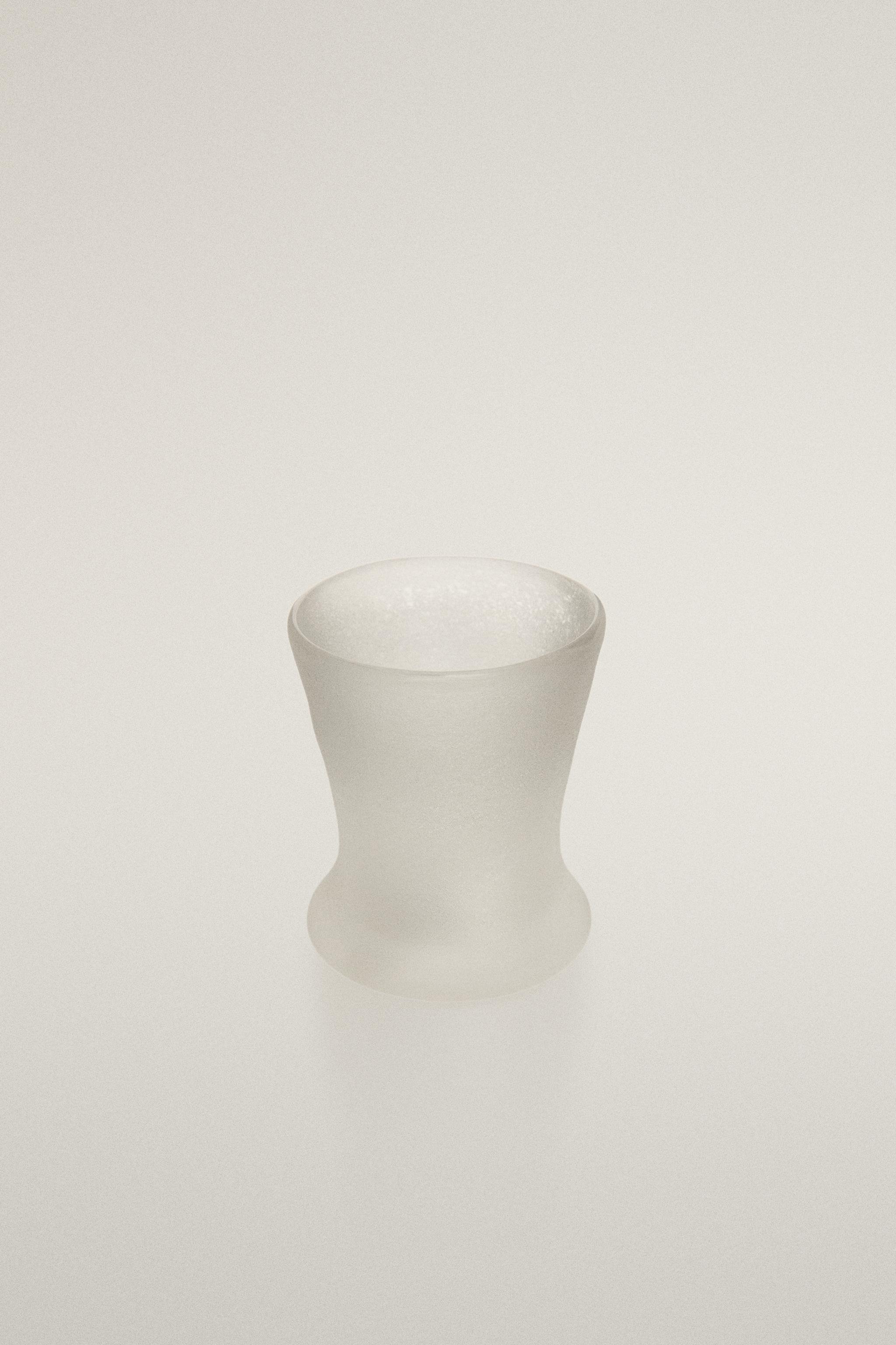 GLASS CANDLE HOLDER — White