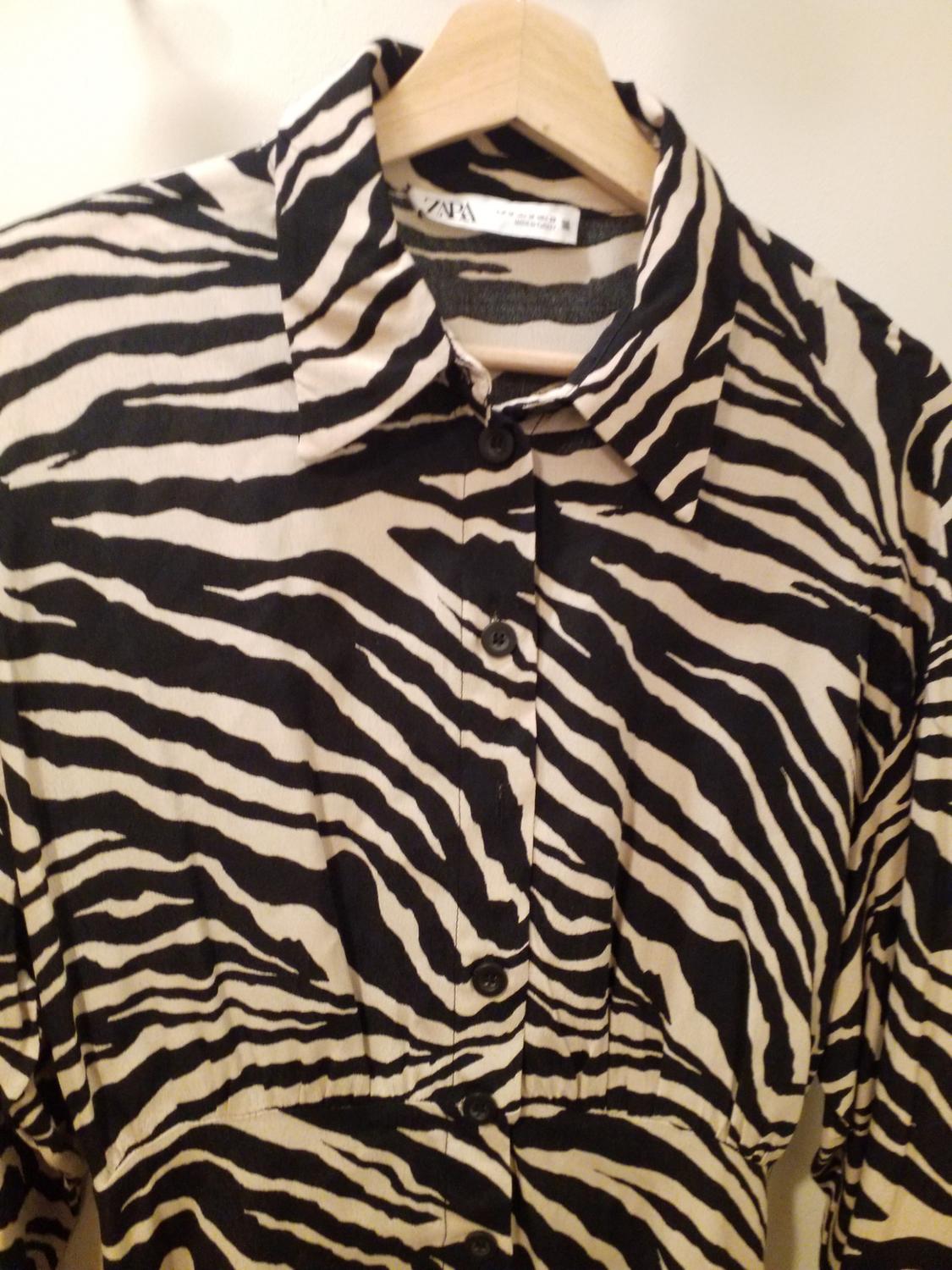 BELTED ANIMAL PRINT DRESS - Image 2