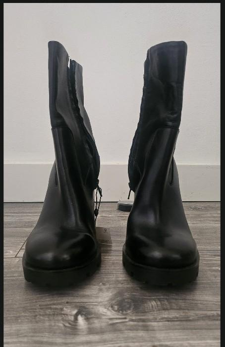 BOTIN TACÓN ALTO DE PIEL - Image 3