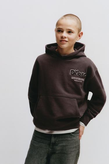 Zaras SWEATSHIRT MED HUVA OCH KRUSAD TEXT - Brun