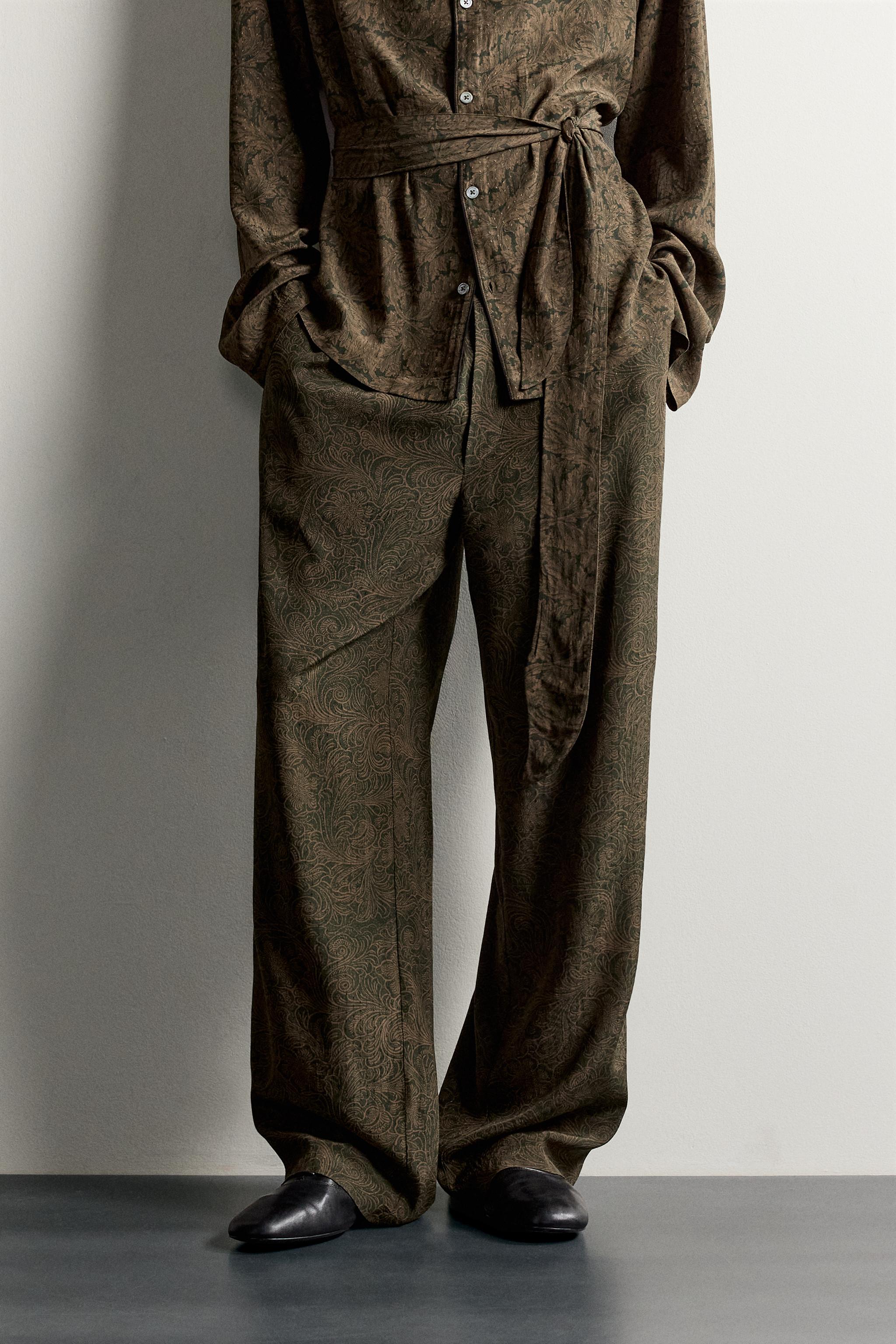 PRINTED FLOWY RELAXED-FIT PANTS