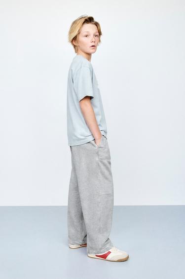 BARREL PLUSH TROUSERS WITH SLOGAN - Light grey by Zara
