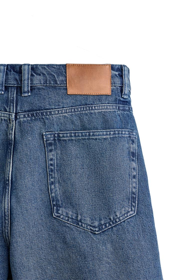 Jeans de pierna recta con acabado encerado 4