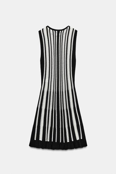 ROBE COURTE EN MAILLE À RAYURES - Blanc / Noir de Zara - Image 7