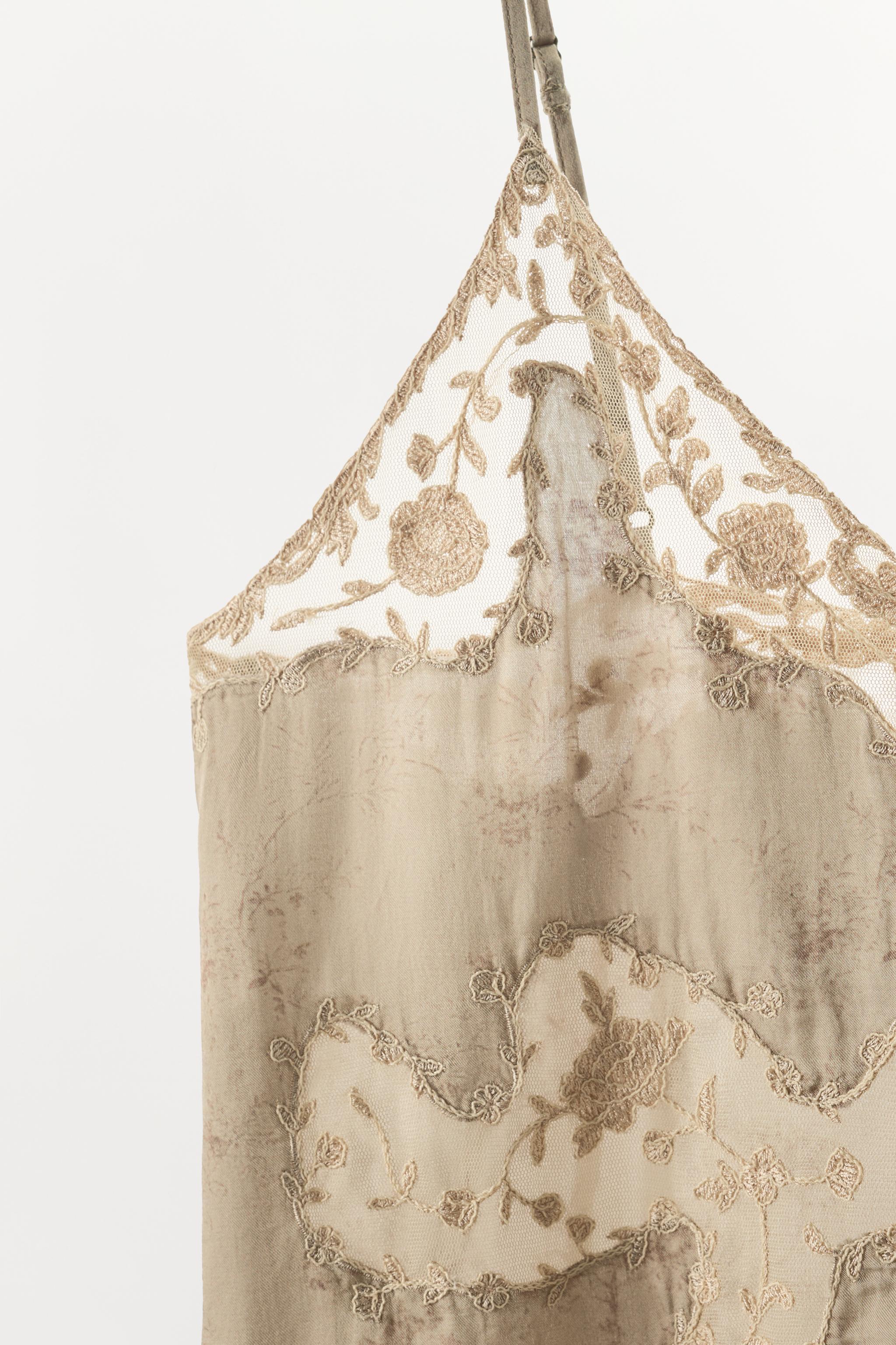 ZW COLLECTION EMBROIDERED CAMISOLE TOP