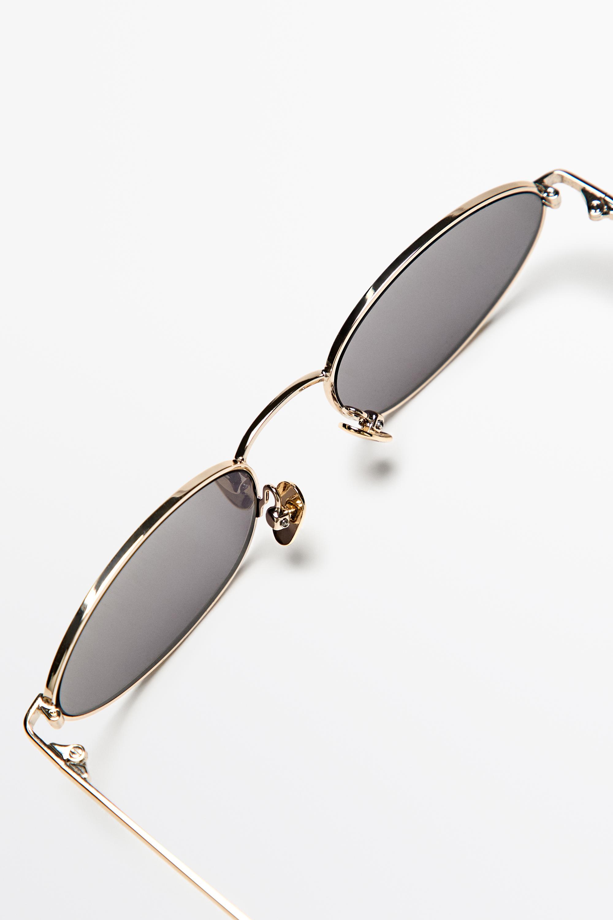 Lunettes de soleil ovales métalliques