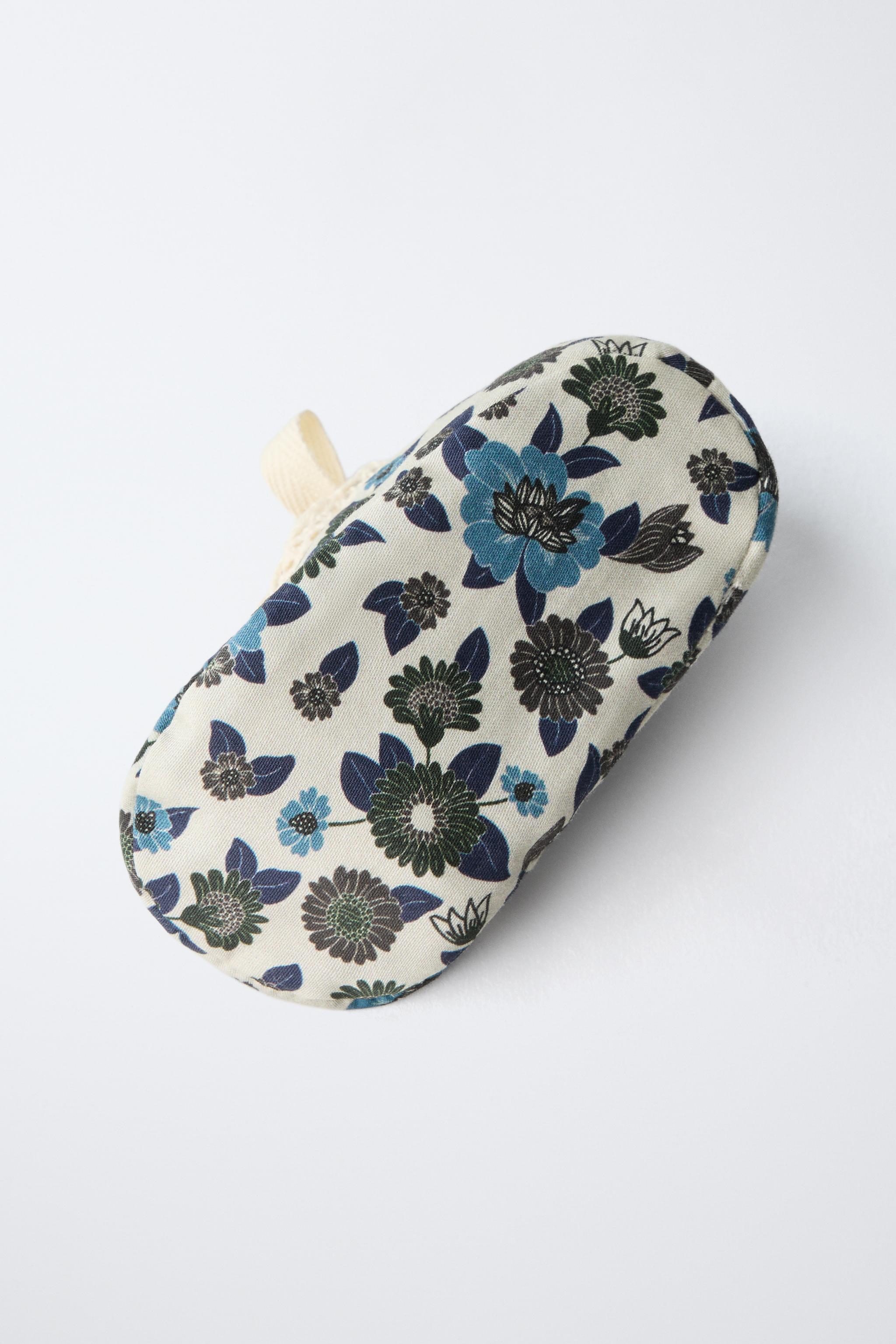 BALLET FLATS WITH BOW AND FLOWERS