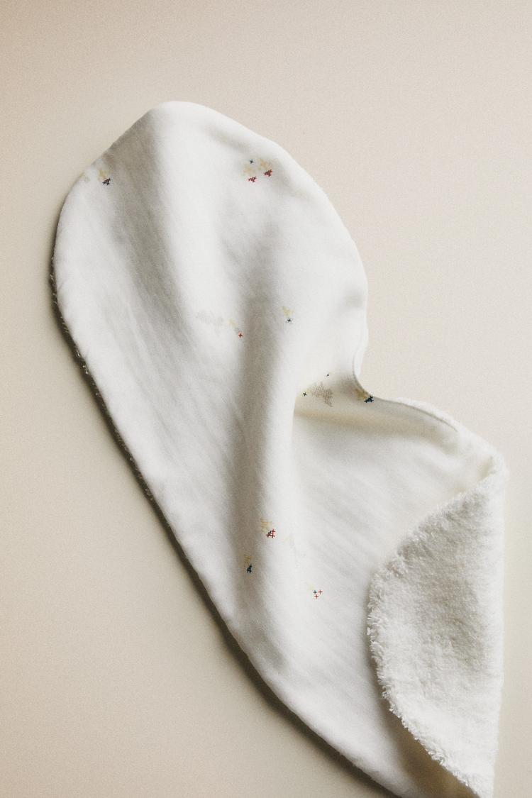 KIDS EMBROIDERED SHOULDER BIB — Ecru