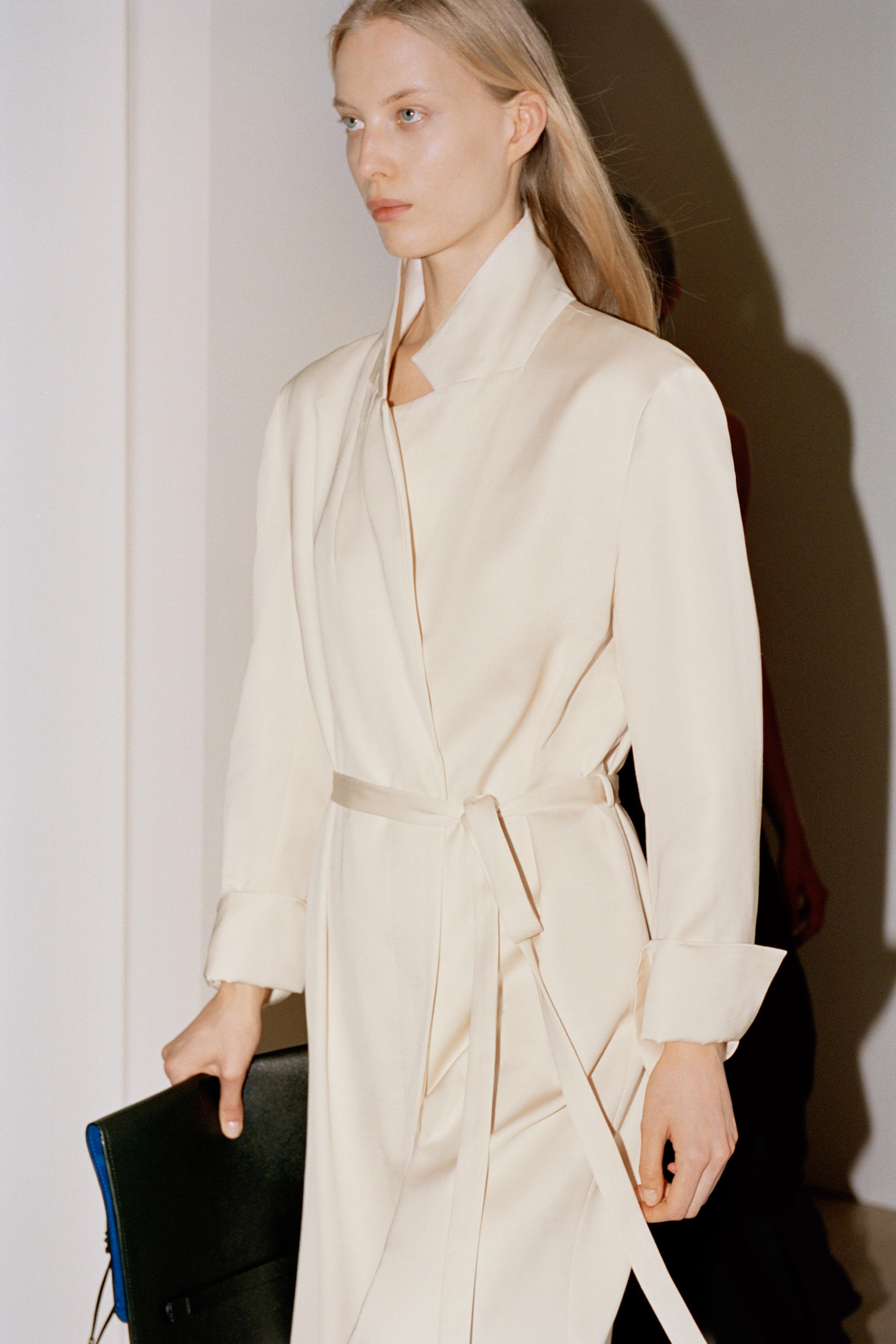 ZW COLLECTION BELTED COAT