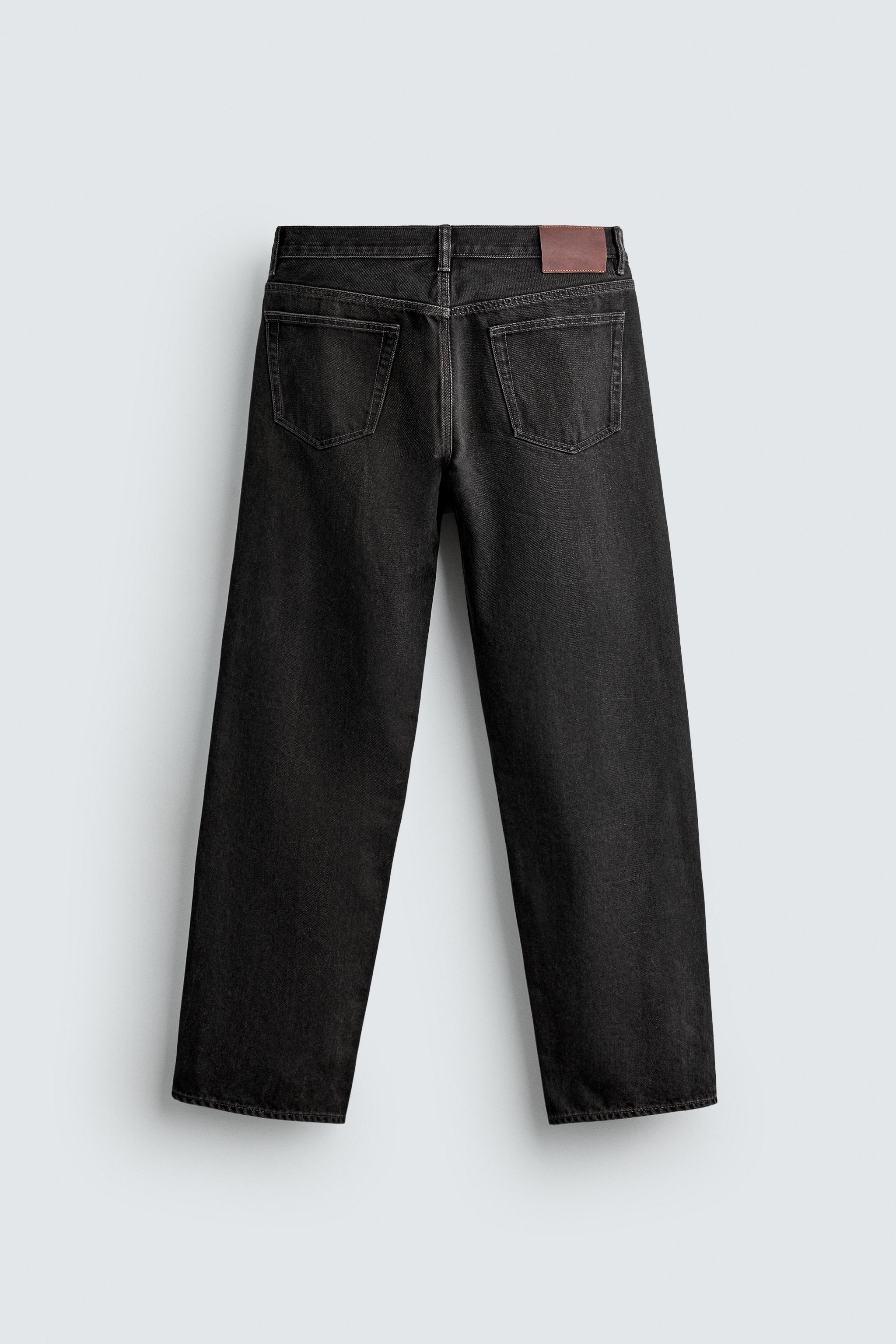 STRAIGHT FIT JEANS