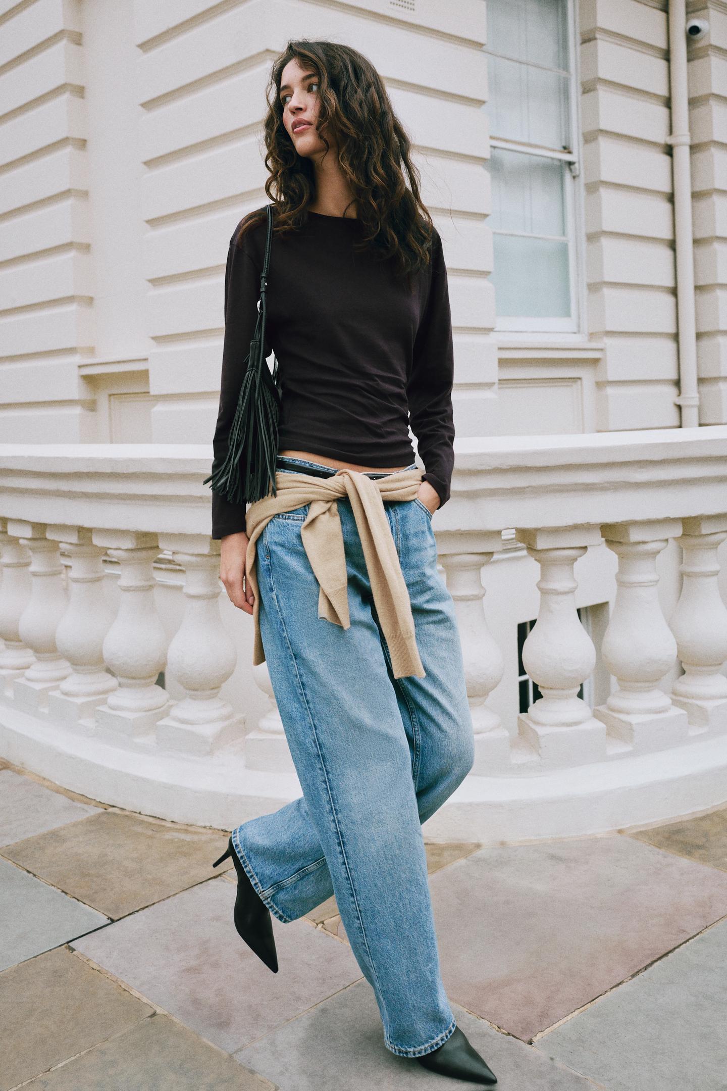 Женская футболка Zara Fitted Boat Neck, цвет: Тёмный коричневый — фото 1