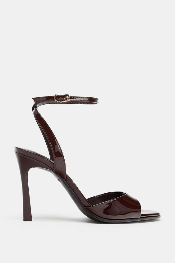 PATENT FINISH HEELED SANDALS