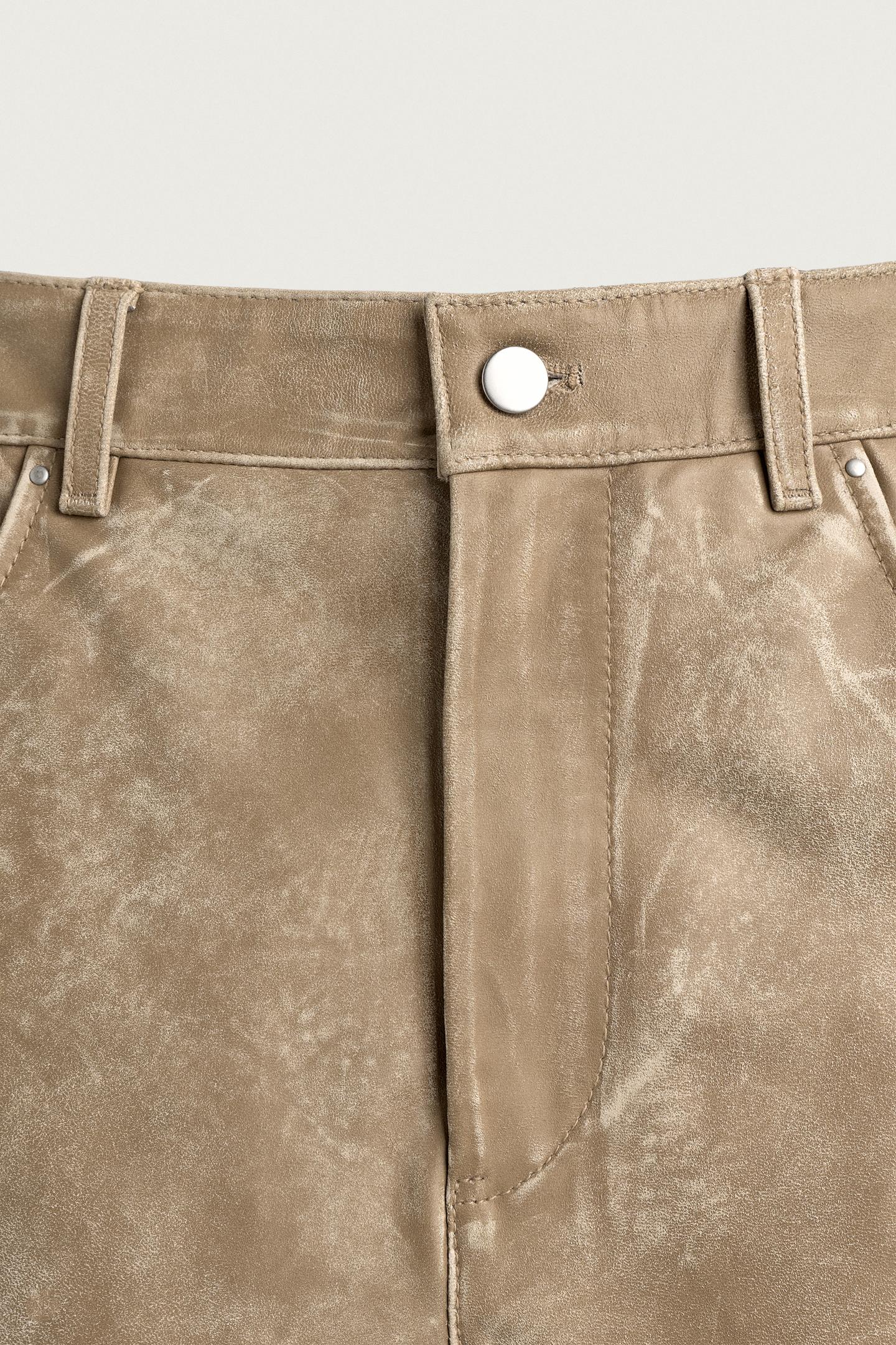 Мужские шорты Zara Washed-Effect Leather Bermuda, цвет: Бежевый — фото 9