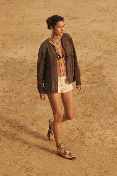 SHORT À CLOUS ÉDITION LIMITÉE - Beige de Zara - Image 1