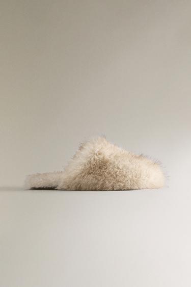 FAUX FUR MULE SLIPPERS - Brown by Zara