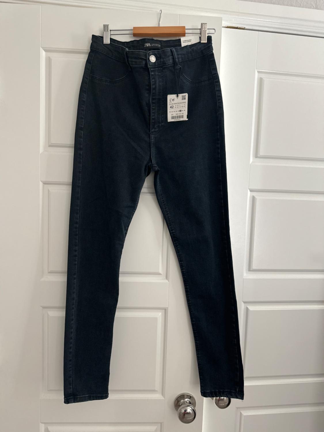HI-RISE SUPER ELASTIC JEGGINGS