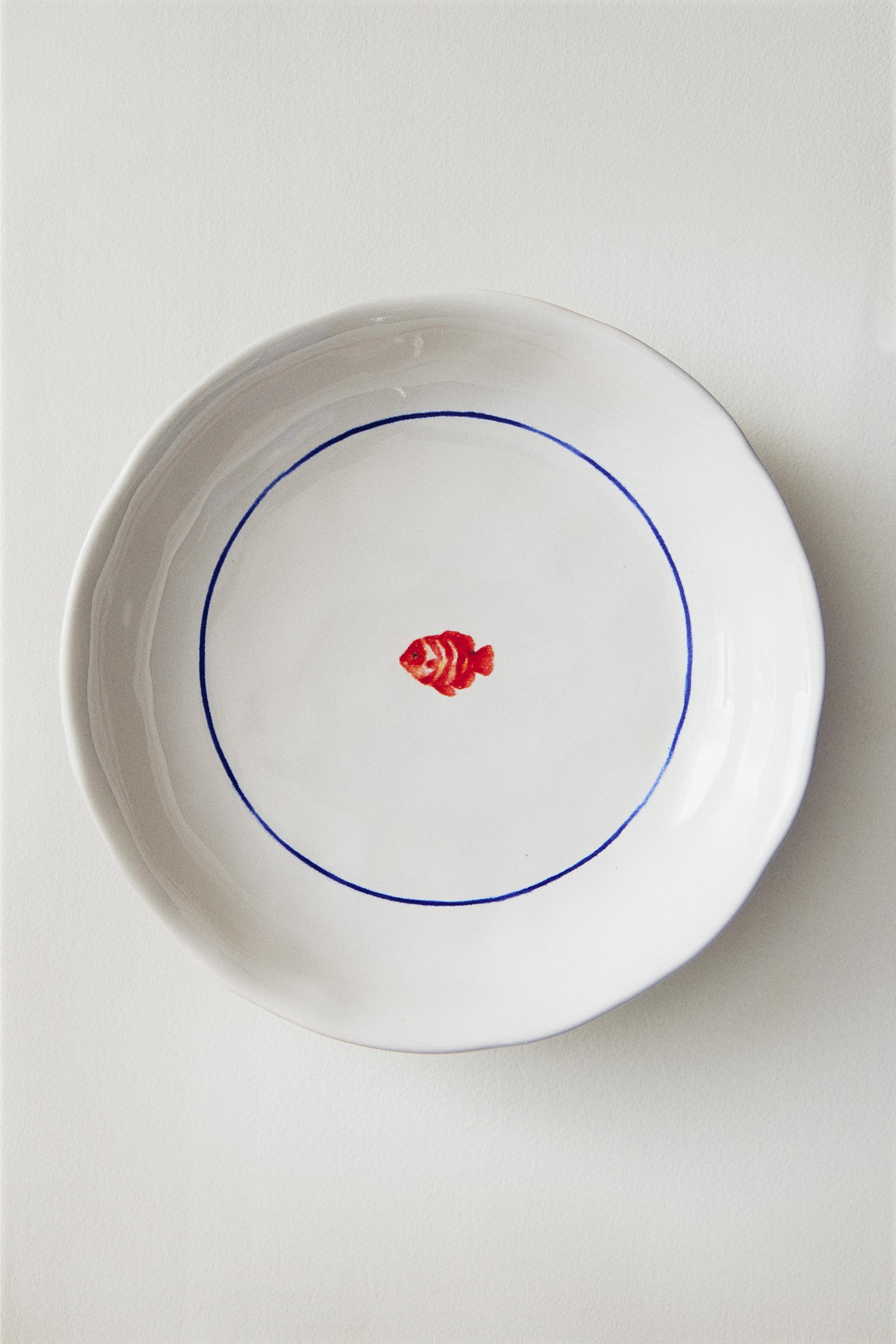 ASSIETTE CREUSE GRÈS POISSON