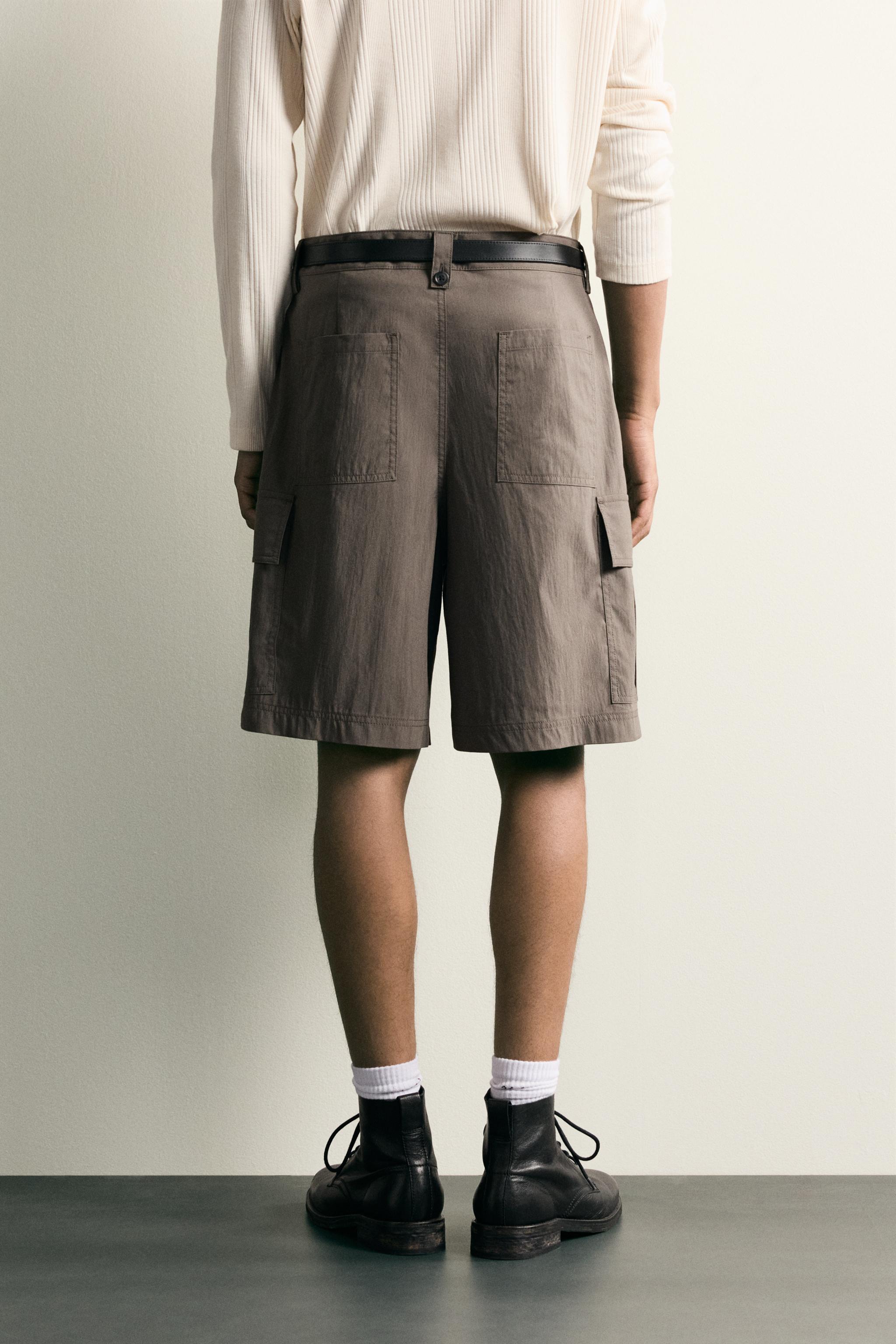 RELAXED FIT PLEATED CARGO SHORTS