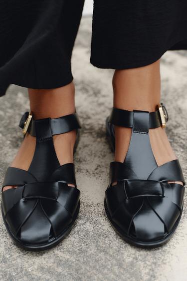 FLAT CAGE SANDALS - Black by Zara
