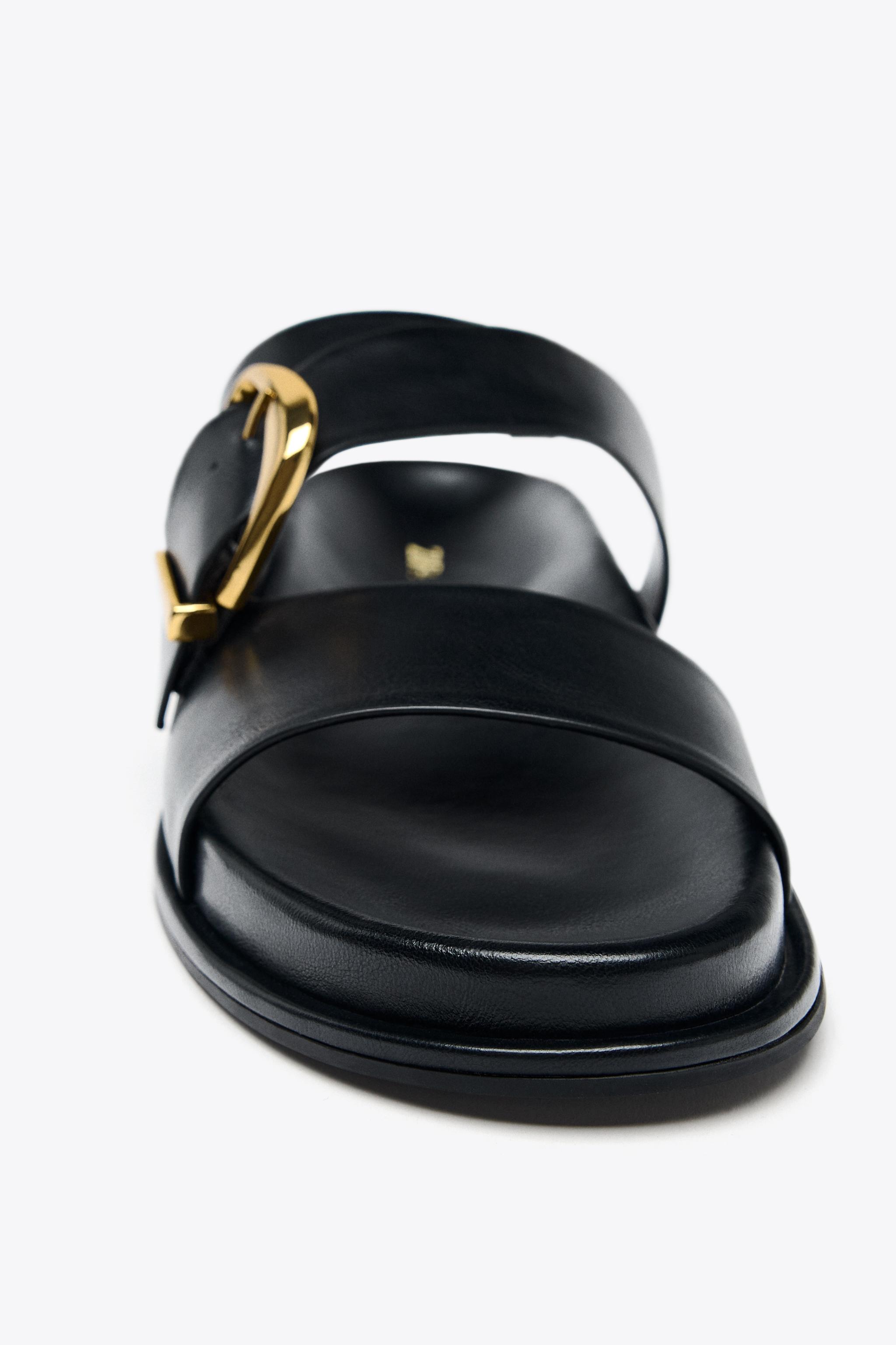 【ZARA】バックル フラットサンダル ブラック | 3600/510/800 BUCKLE FLAT SANDALS - Black | ZARA United States