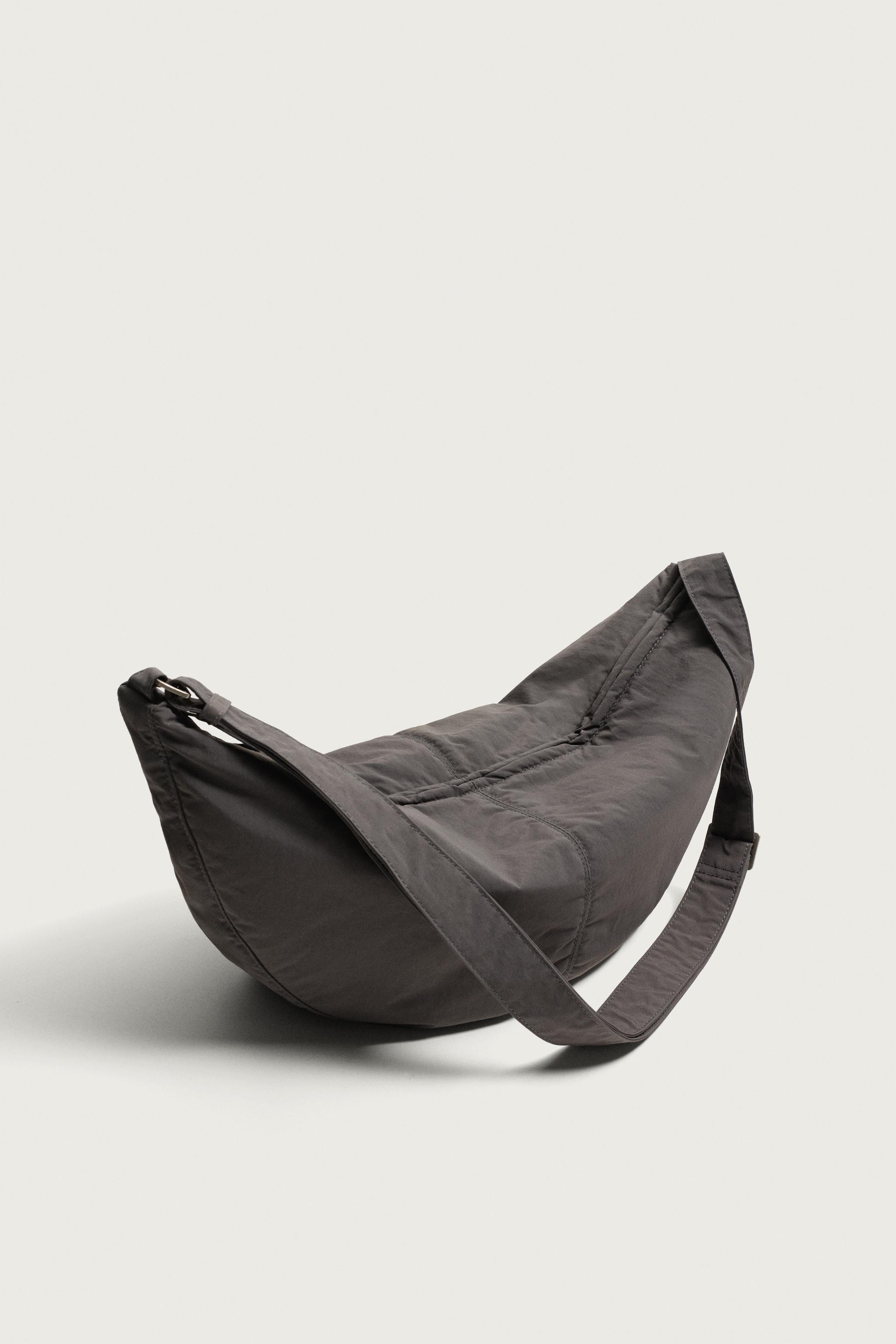 MEDIUM NYLON SHOULDER BAG — Taupe Gray