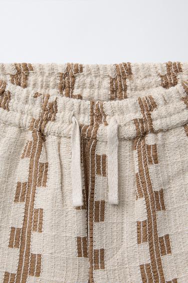 PRINTED TEXTURED BERMUDA SHORTS - Light beige by Zara - Image 2