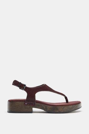 SANDALIA  TACHAS PIEL - Rojo Burdeos de Zara