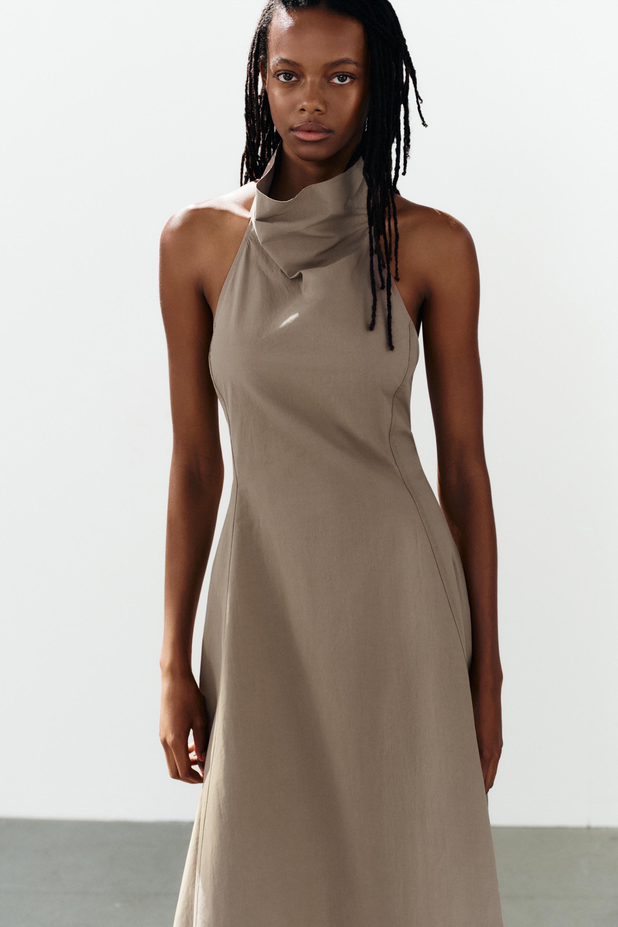 ROBE MI-LONGUE HALTER À BOUCLE