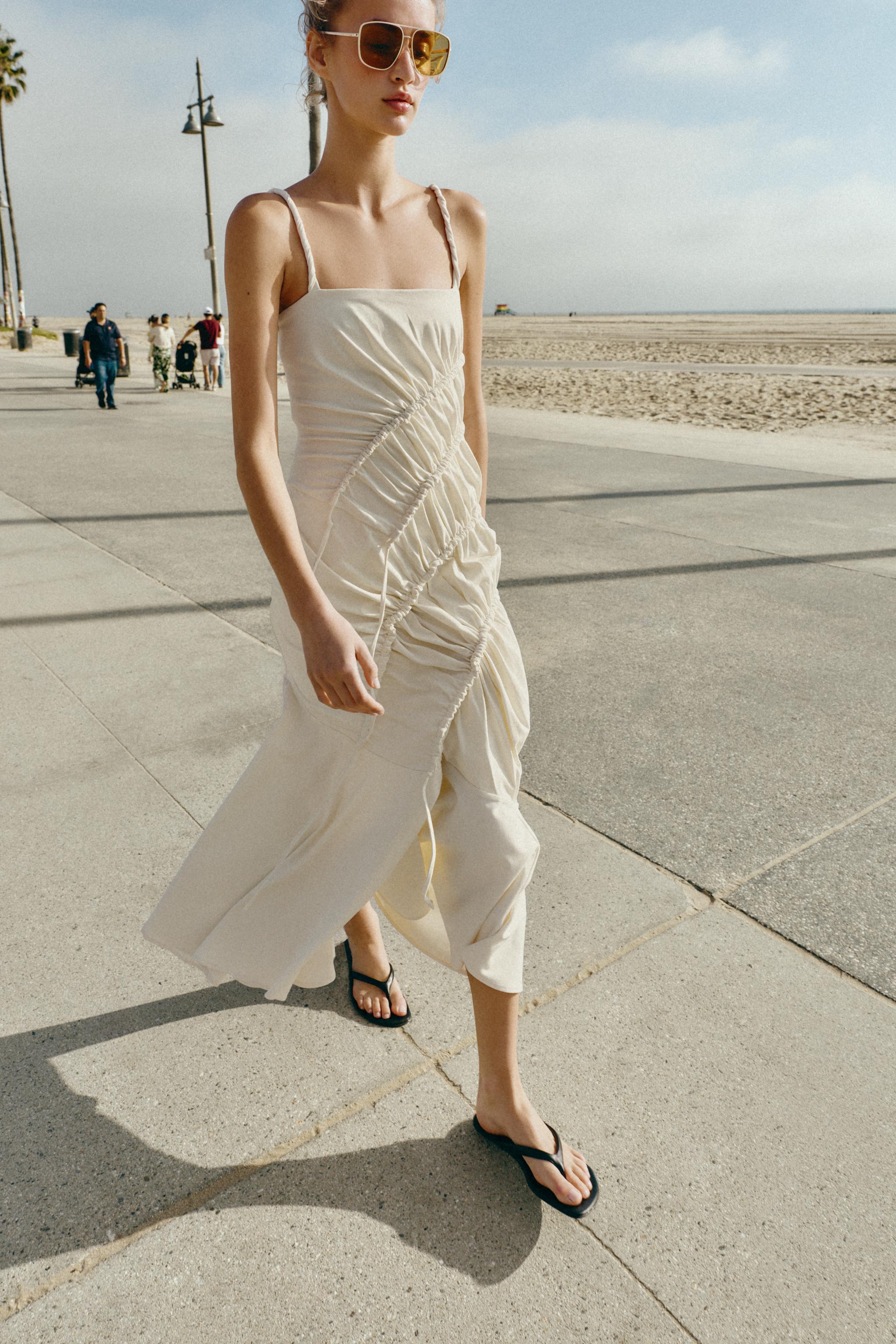 ROBE LONGUE DRAPÉE