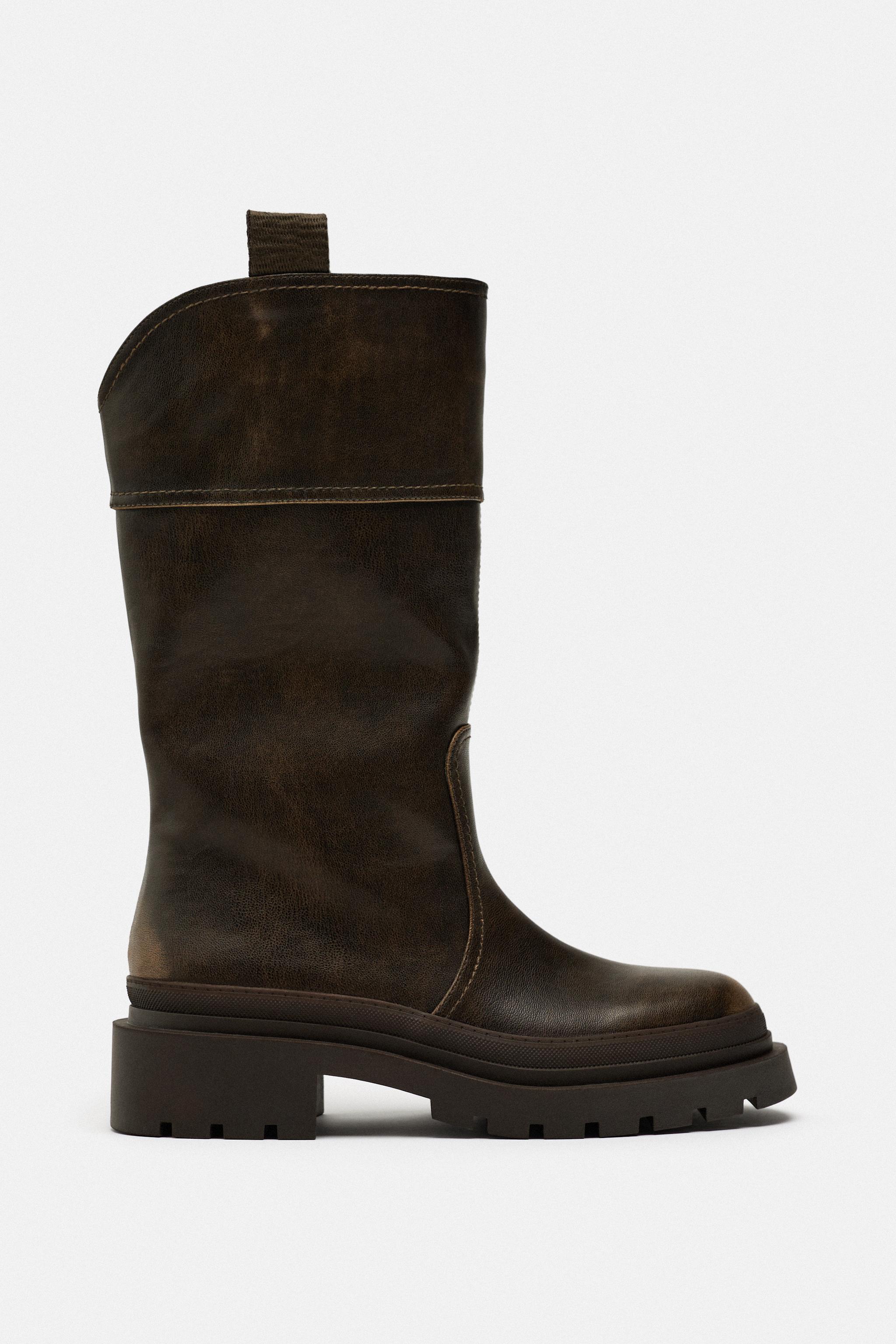 LOW HEELED RUBBER SOLE BOOTS
