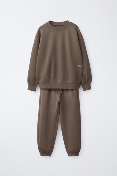 SET AUS JOGGING-SWEATSHIRT UND INTERLOCK-HOSE MIT SCHRIFTZUG - Nerzbraun von Zara