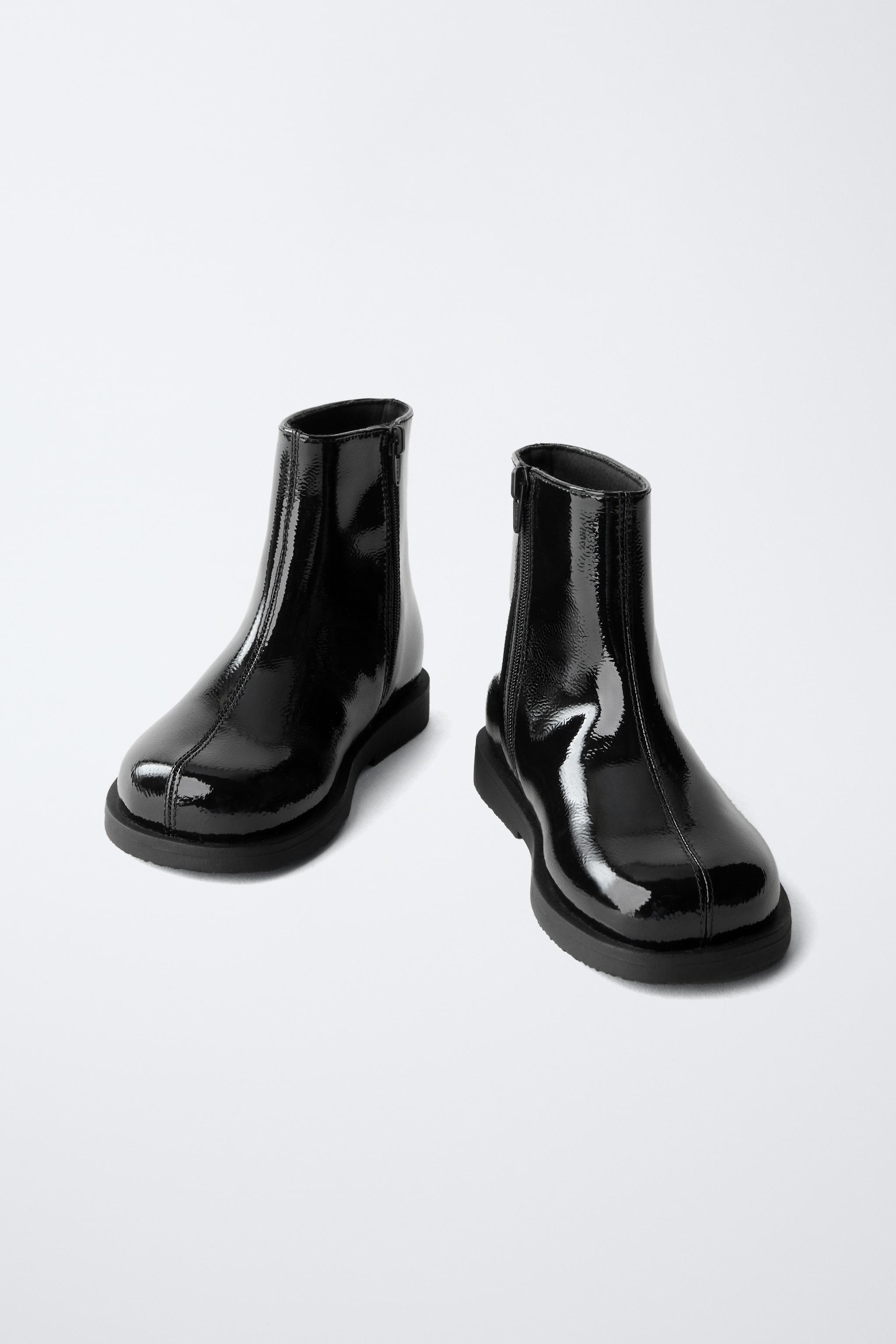 ブーツその他 Marta I Black Patent PATENT FINISH BOOTS - Black | ZARA Canada
